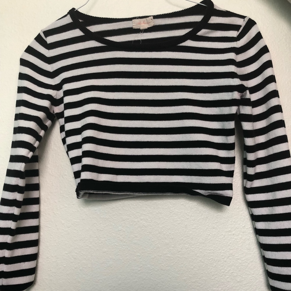 striped long sleeve crop top